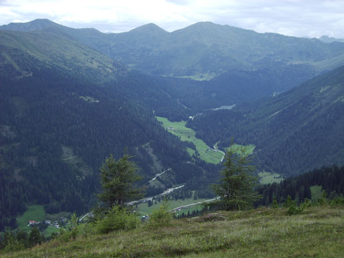 Das hintere Obernbergertal mit dem Obernbergersee.
